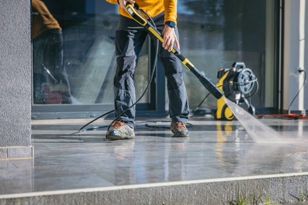 Best Garage Pressure Washing  in Halesite, NY
